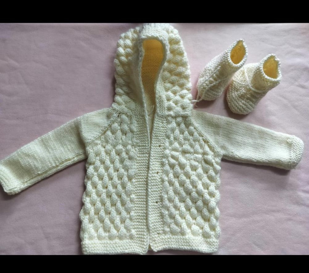 Pretty in white: Baby Sweater and Booties Set